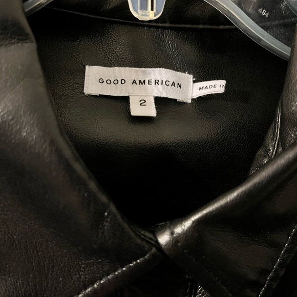 Good American- size GA2-black cropped jacket/ shirt w/ snaps. NWT. - Picture 2 of 6